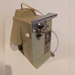 Vintage GE General Electric Can Opener and Ice crusher